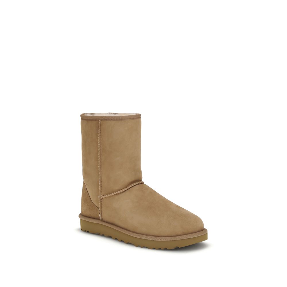Classic Short II Boots UGG