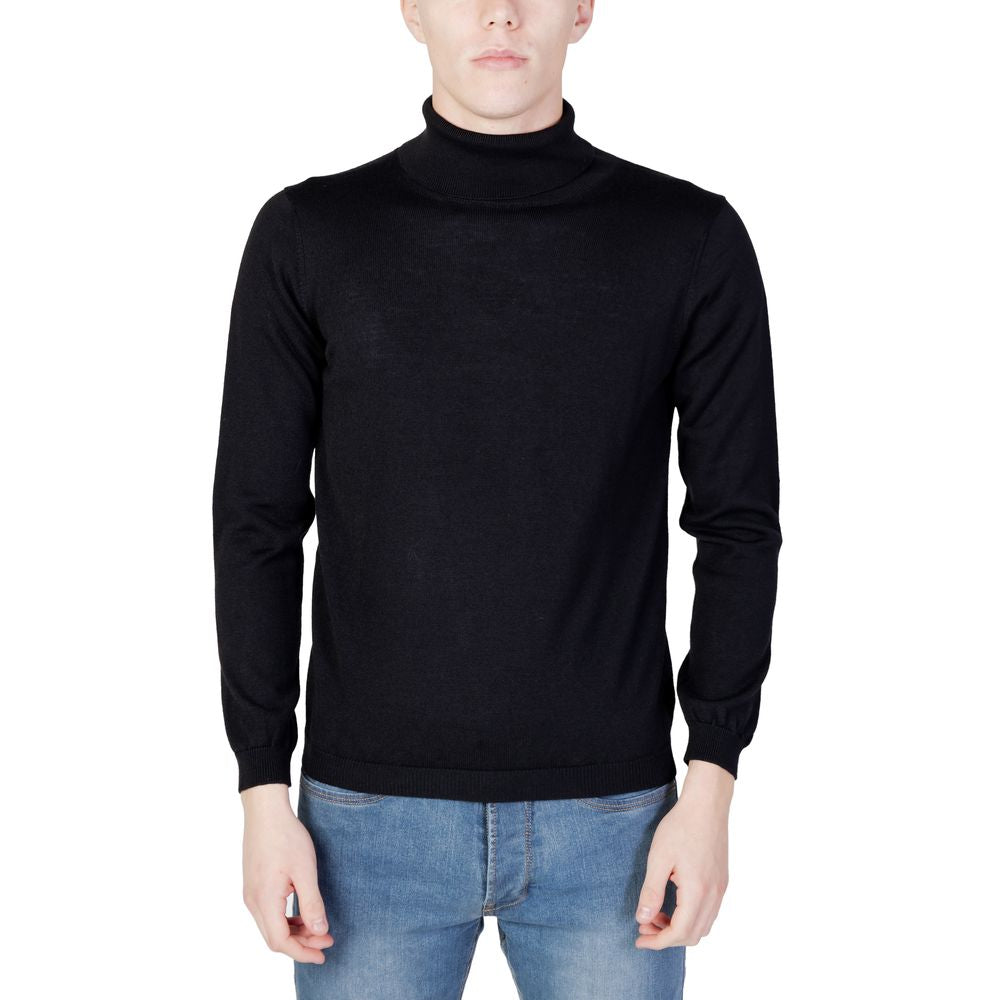 Black Viscose Turtleneck Alviero Martini Prima Classe