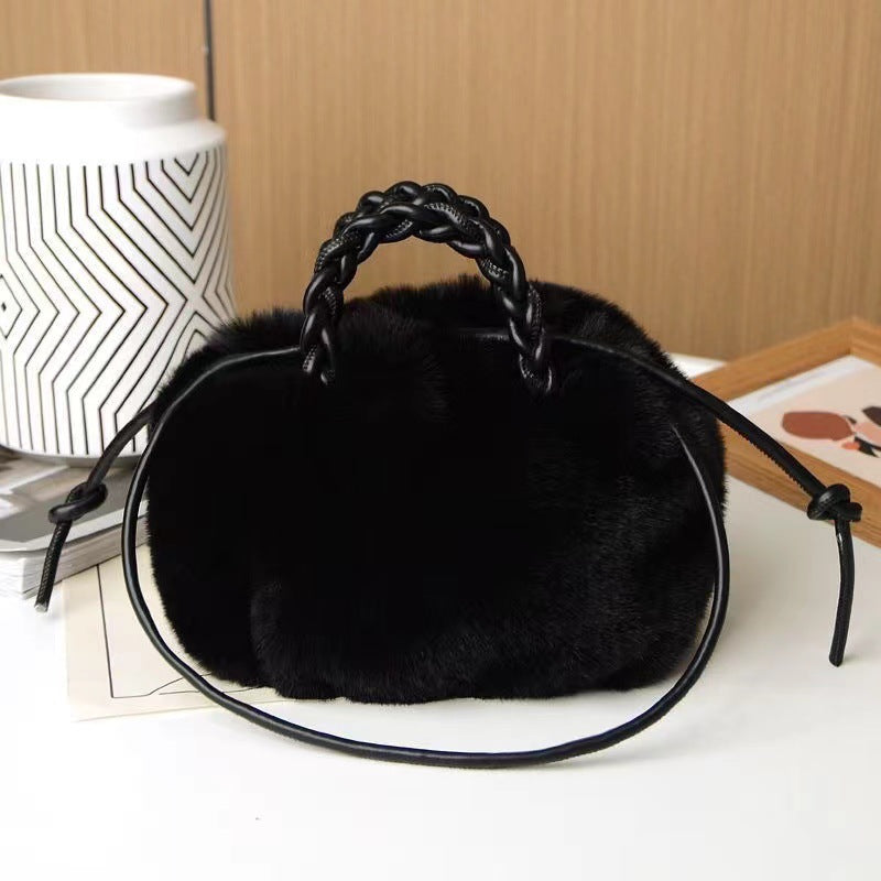 Plush Versatile Handbag Women's Pleated Cloud Bag Dropshipman Black