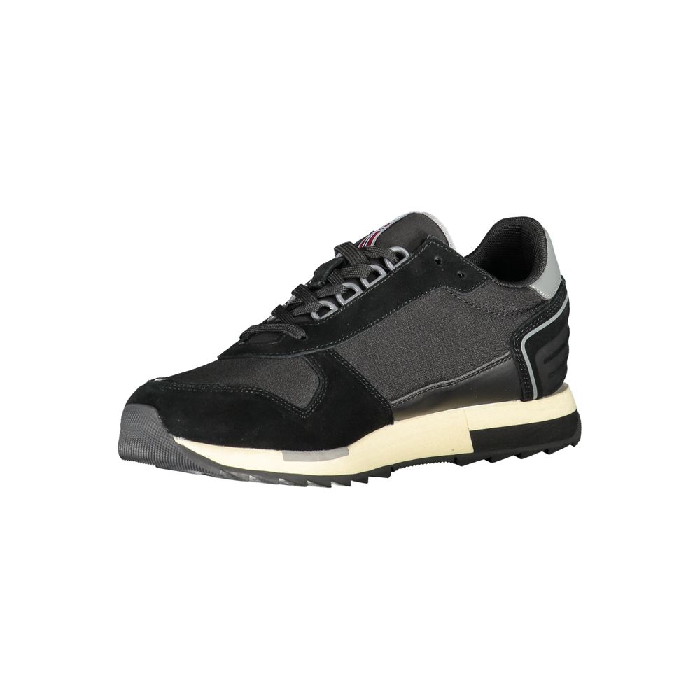 Elevate Your Sneaker Game with Contrasting Laces Napapijri