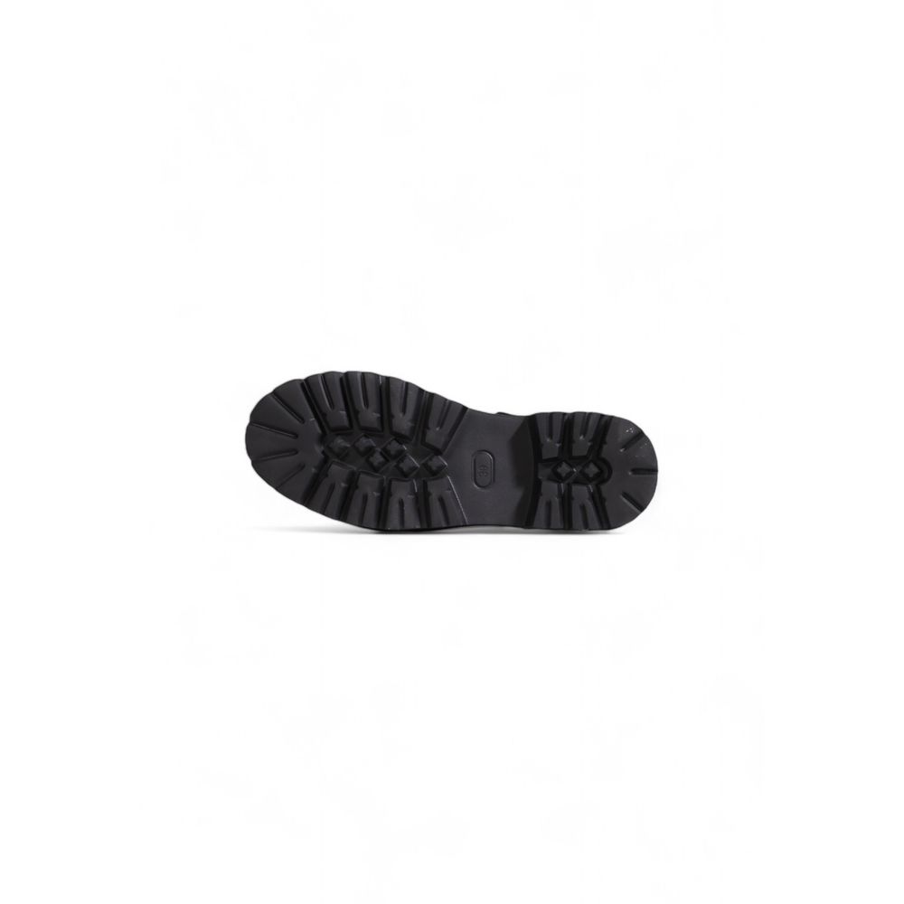 Black Leather Platform Cult