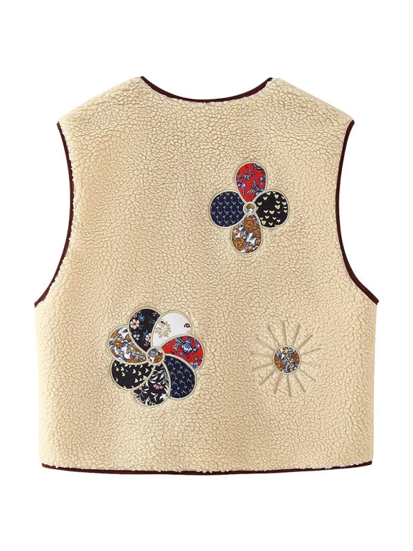 Lambswool vest with appliqué embroidery kakaclo